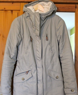 Kuscheliger Wintermantel (Bench)