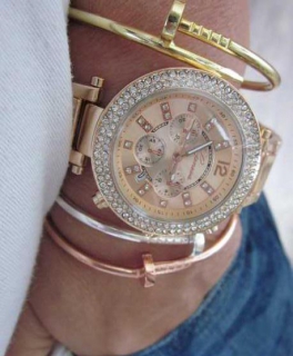 zauberhafte rosegold farbene Blogger Strass Uhr mit Datumsanzeige wie neu aus Sammlung