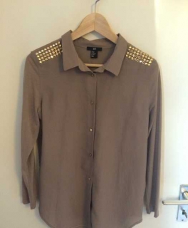 Bluse H&M nude Gr. S Goldene Nieten