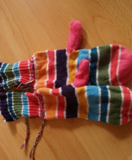 bunte Strickhandschuhe