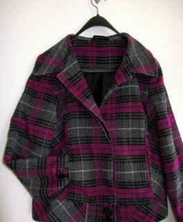 Jacke mit lila Karos