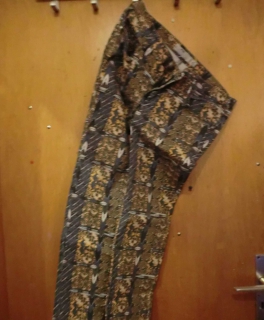 verrückte besondere farbenfrohe Hose 