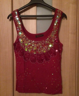 Top Größe S mit Pailetten