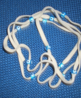 Nazar Boncuk weißes Band m.blauen Nazar-Perlen, als Kette oder Armband zu tragen