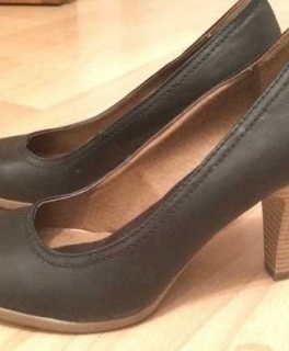 bequeme, schwarze Pumps mit braunem Absatz, Größe 40