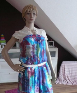 Schönes Kleid von Lavand in Gr. M