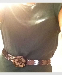 Blogger Taillengürtel 80er Jahre Style Metalliclook mit Blumenschnalle