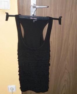 Schwarzes Top mit Rüschen Gr. 36