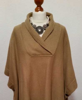 Kuscheliger Poncho in caramel - UNI Größe