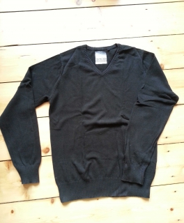 Dünner schwarzer Pullover - schick