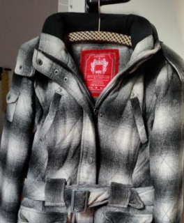 Toller Winter Mantel