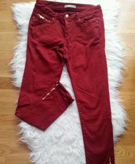 Röhrenjeans / Zara Rote Hose / skinny rotwein jeans / goldener Reißverschluss
