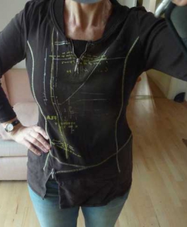 Sweat-Shirt / T-Shirt / Pulli, sehr extravagant Gr. 42 / Gr. L Affinités 