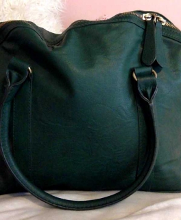 Wunderschöne dunkelgrüne Tasche