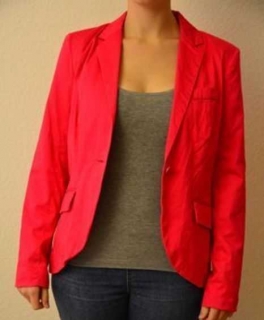 Pinker Blazer mit Taschen