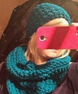 Strickschal mit Mütze, Set, Rundschal, Schlauchschal, Loop