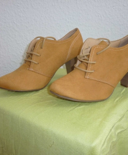 Senf Farbene Stiefelette