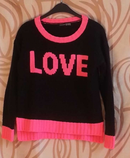 Neon Pink Pulli