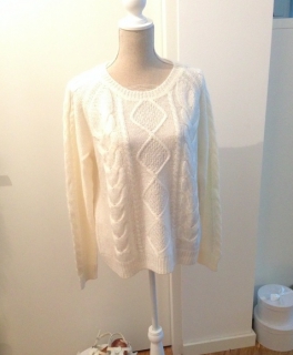 Kuscheliger Pullover mit Muster