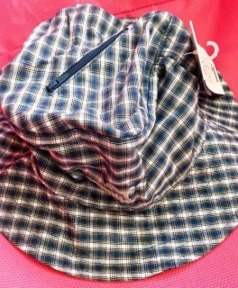 Neuer Puma Hut mit Stickerei und Reißverschluss!