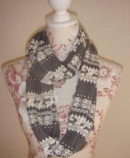 Sehr schöner Schlauchschal