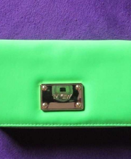 Grüne Lack Clutch (Vers. inkl.!!)