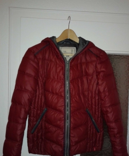 Esprit Daunenjacke M rot mit Kaputze NEUw