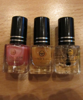 Nagellack in schönen Farben