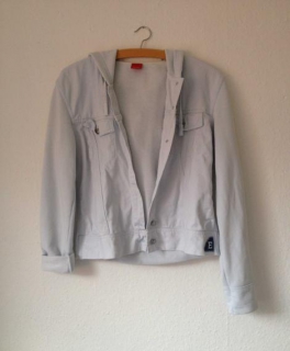 weiße jacke im collagestyle