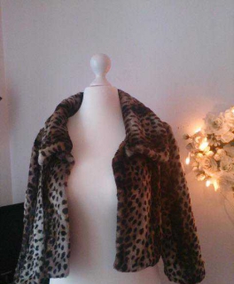 Leopard Fakefur jacke im Nana stil 