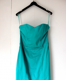 super hübsches türkises Kleid