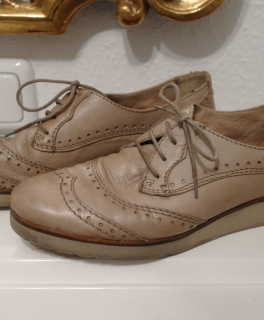 Schnürer Budapest bestickt Blogger