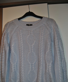 Hellblauer Zopfmuster Pulli h&m