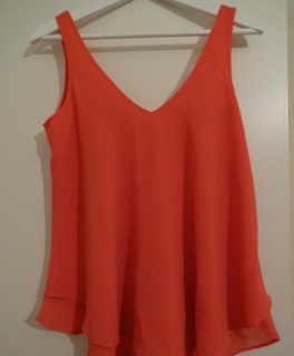 lachsfarbenes Oberteil 