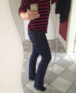 Dunkle Blaue Jeans Gr. 38