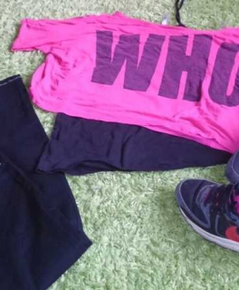 S-L kurzes Who Cares Shirt in pink von NewYorker