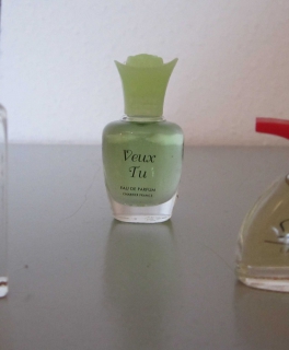 Parfum  Flakon NEU je 0.50 Euro !!Für Sammler X-Mas