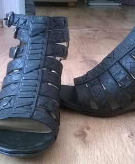 Wunderschöne Keilabsatzschuhe