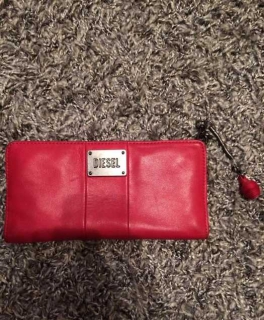 Wunderschöne rote Geldbörse Diesel 