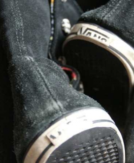 Vans Stiefletten Stiefel Winter bunt innen cool stylisch schwarz knöpfe