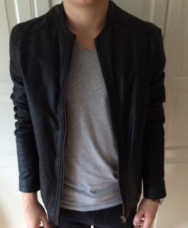 Schwarze Echtlederjacke von Barney's 