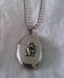 Silbermedaillon - Schütze - Platz für 2 Fotos - 925er Silber - lange Kette - Sternzeichen