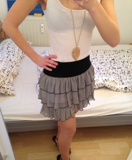 High Waist Rock schwarz weiß gestreift