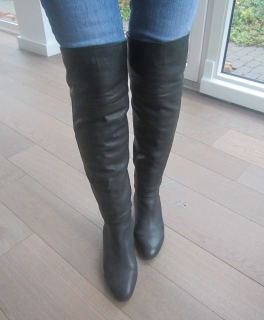 BCBG Max Azria Stiefel Overknees schwarz 2 in 1 - Gr. 37,5 - US 7M