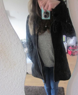 Schwarzer Basic Mantel