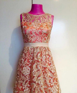 Spitzenkleid Koralle