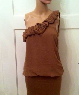 Sexy asymmetrisches Rüschenkleid in Cognac braun Party