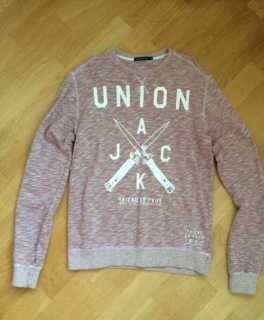 Friend or Faux Pulli