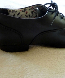 Wunderschöne Schnürschuhe