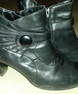 Stiefeletten Caprice Größe 39 schwarz Leder